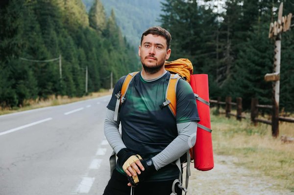 Comment organiser une expédition en motoneige à travers la Laponie suédoise ?